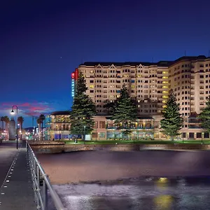 Stamford Grand Adelaide Hotel